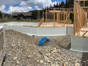 Reducing embodied carbon and curbing installation time to five day, Thrive used an innovative fiberglass foundation system instead of concrete. Photo courtesy of Thrive Home Builders.